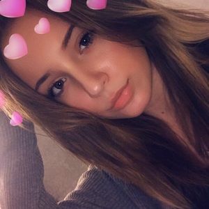 Meet your Posher, Amelia